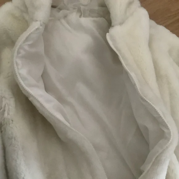Women’s white faux fur jacket hand made hooded winter jacket size small - Picture 4 of 6